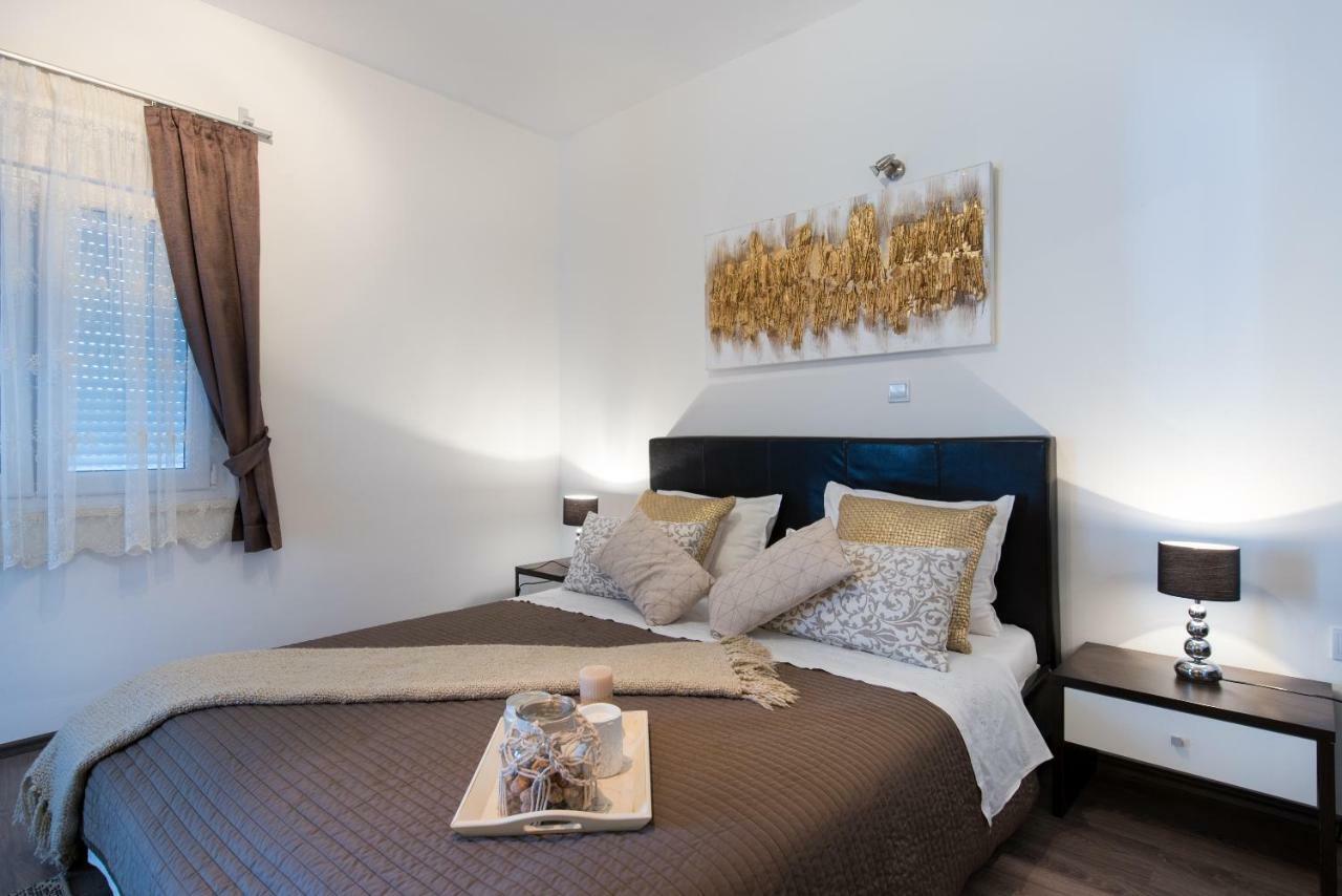 Apartments Nana Podstrana Luaran gambar